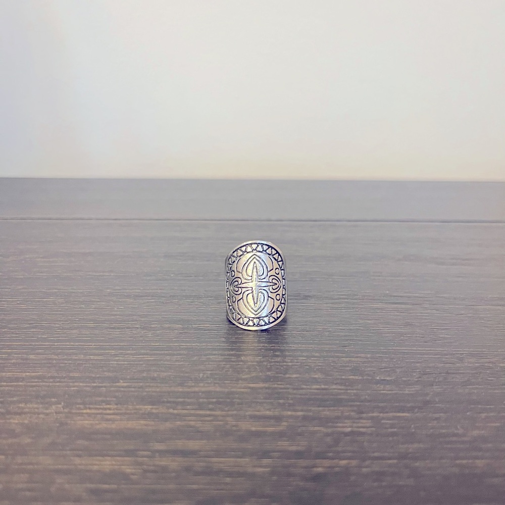 Women’s Silver Ring - Picture 1 of 2